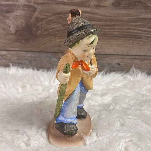 Figurine The Fiddler Boy Walking with Cello on Back Porcelain Handpainted 6” - Picture 2 of 8